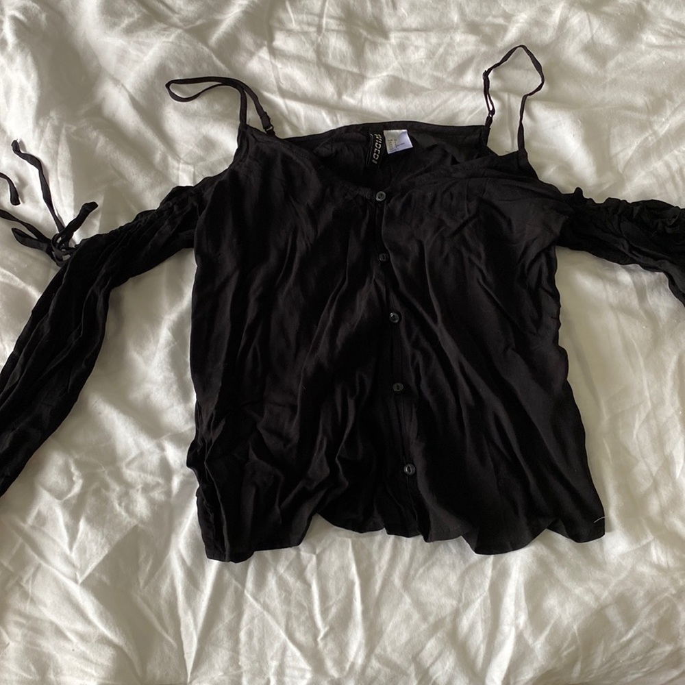 Black off the shoulder long sleeve top HM size 2